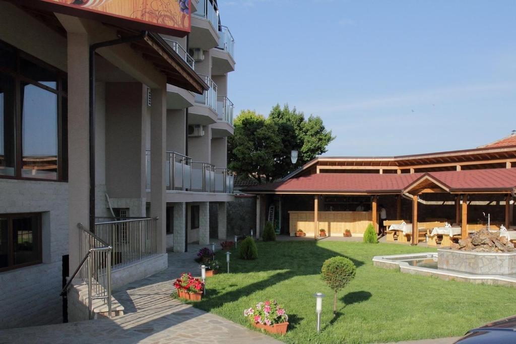 Hotel Akre Kavarna Exteriér fotografie